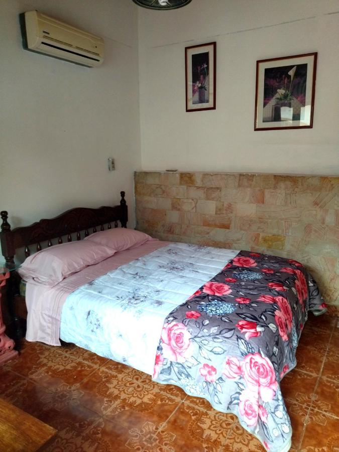 Hotel La Aparesida Areguá Екстериор снимка