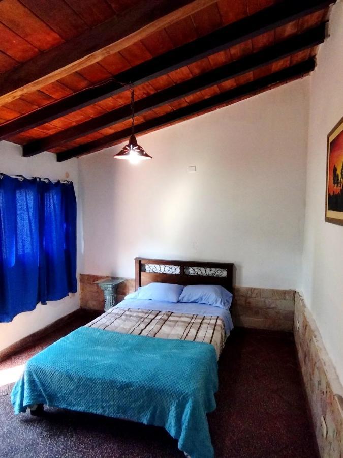 Hotel La Aparesida Areguá Екстериор снимка
